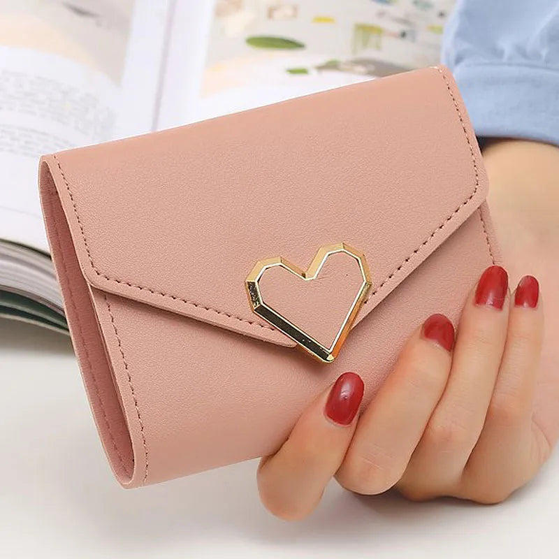 Pequena carteira de couro feminina Coração